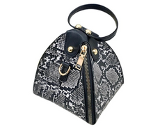 Load image into Gallery viewer, Animal Print Bag