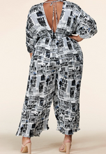 Load image into Gallery viewer, Plus Size - Read All About it Jumper - Majority Full Figured Fashion